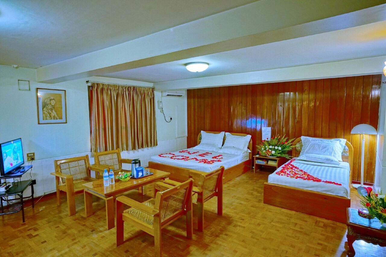Taim Phyu Hotel Mandalay Exterior photo