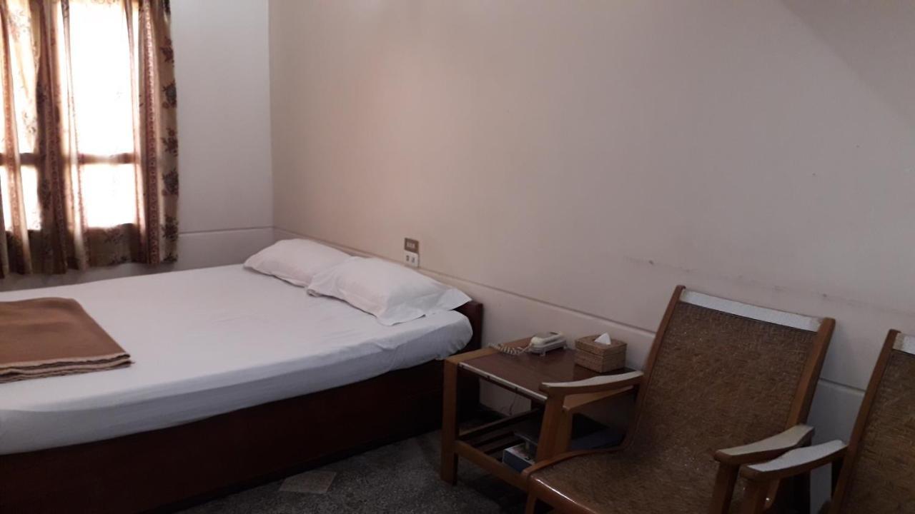 Taim Phyu Hotel Mandalay Exterior photo